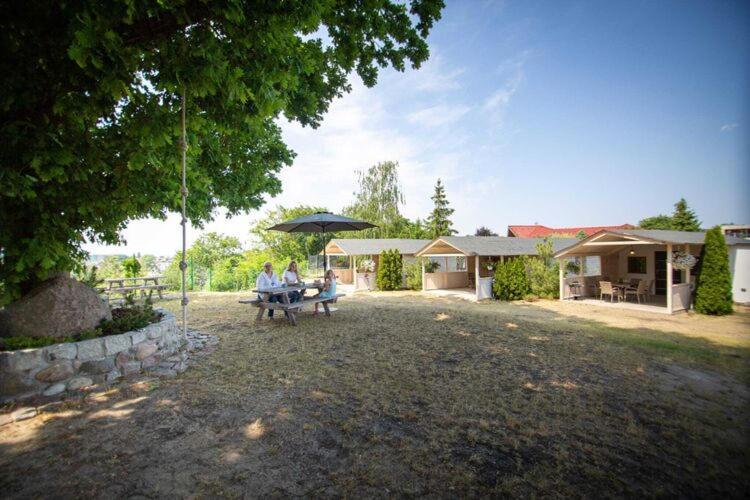 Comfortable Bungalow With A Covered Terrace, For 6 People, Miedzyzdroje Ngoại thất bức ảnh